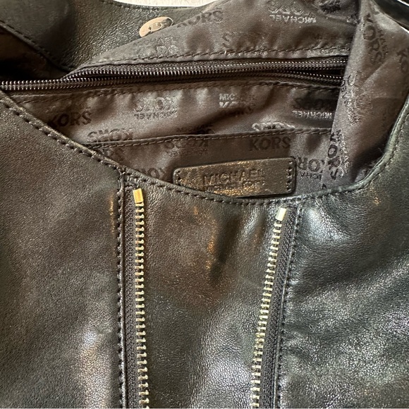 MICHAEL KORS Newman Leather Hobo Bag - Picture 14 of 17